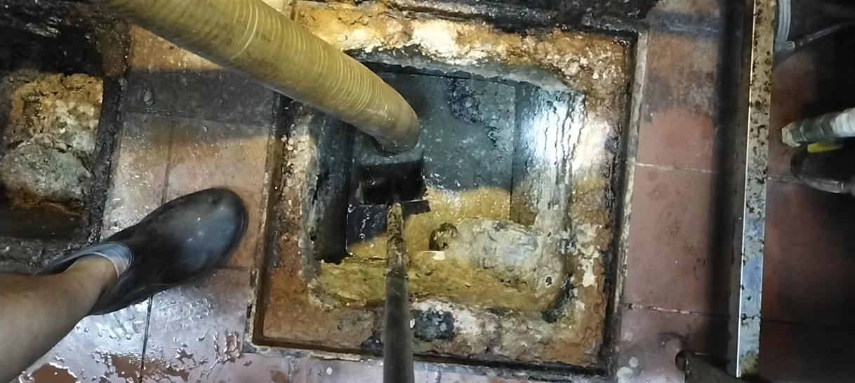 赤峰化油池清理-污水池清掏